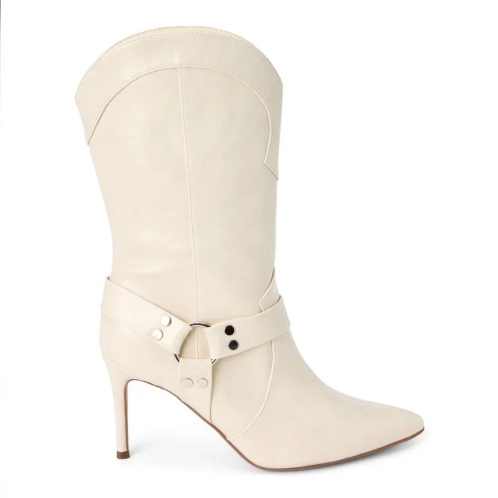Coconuts By Matisse NIB Women's Avaline Ivory Color Boots.  Size 9M